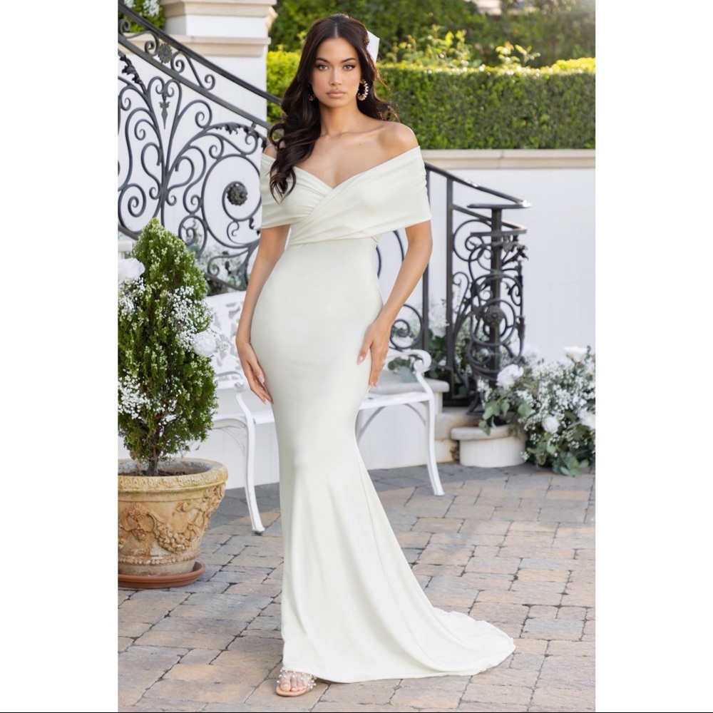 SOLD Club L London Forever Kiss Ivory Maxi Dress